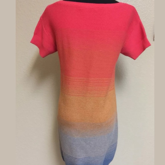 LACOSTE WOMEN'S KNITTED DRESS SIZE Small. - Picture 2 of 4